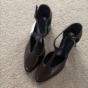Brand New Zara Chocolate Brown T-Strap Block Heel Pumps